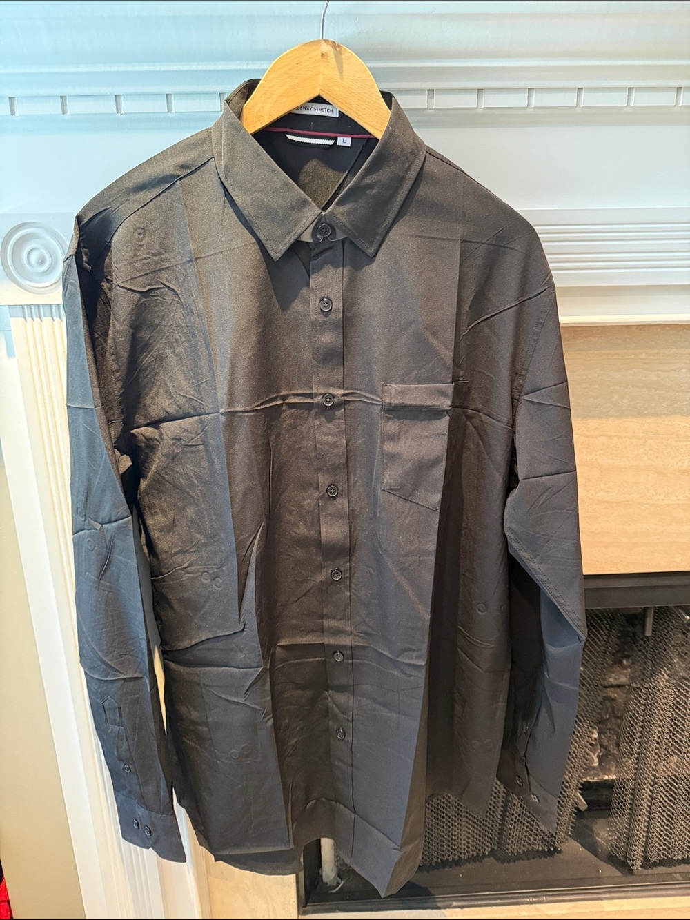 Classic Black Men's Button-Up Shirt - Unbranded